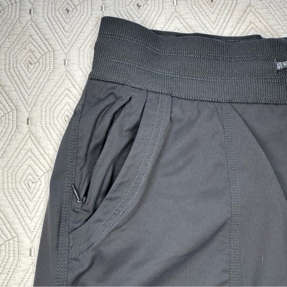 The North Face Women's Aphrodite 2.0 Pant in Asphalt Grey Hiking Size M - Picture 7 of 16